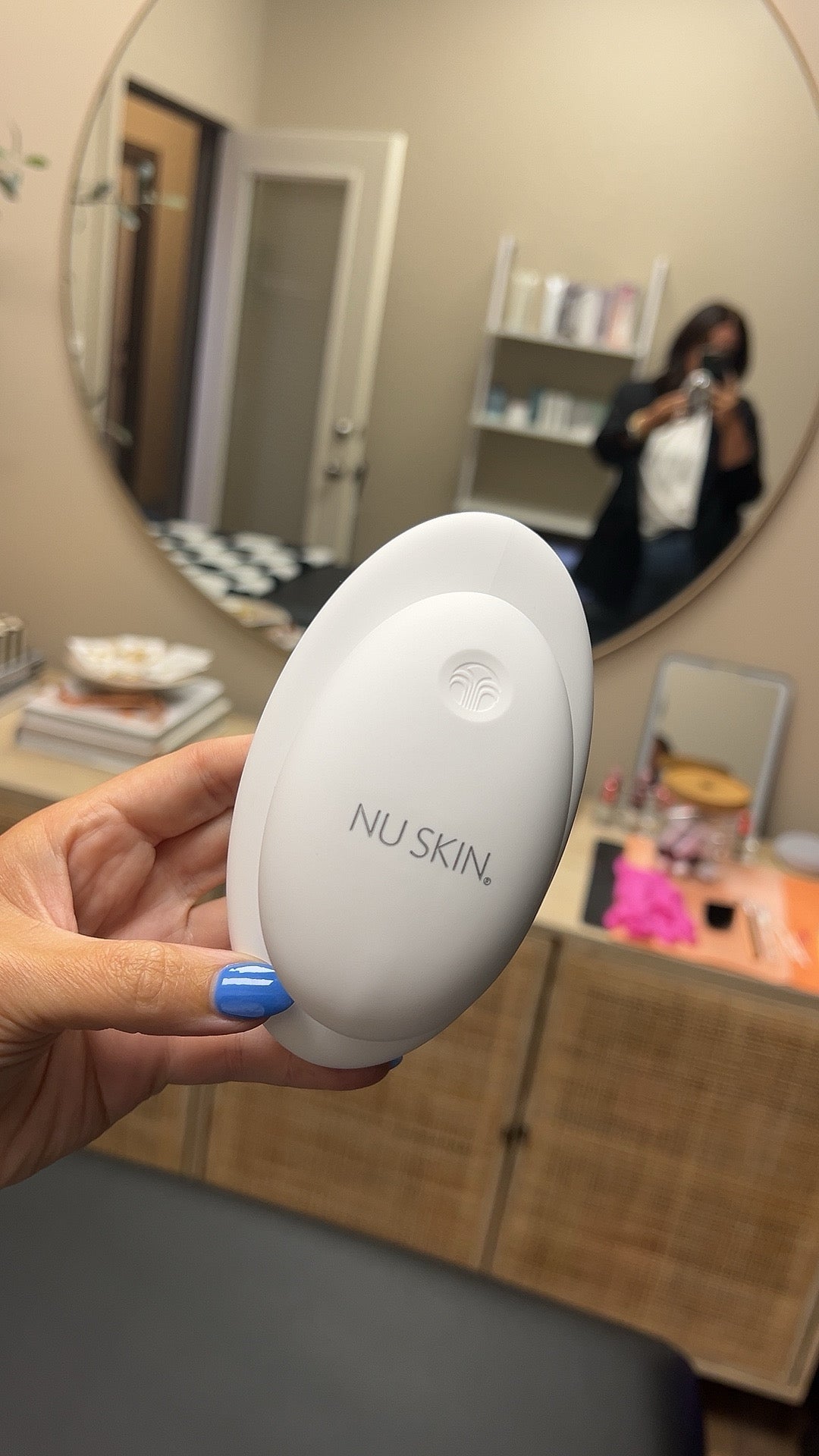 Nuskin RenuSpa iO Microcurrent Body Device – palm south boutique